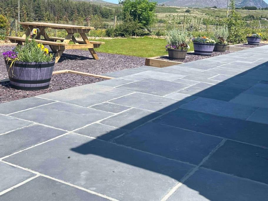 Hedd Wen Villa Llanllyfni Exterior photo